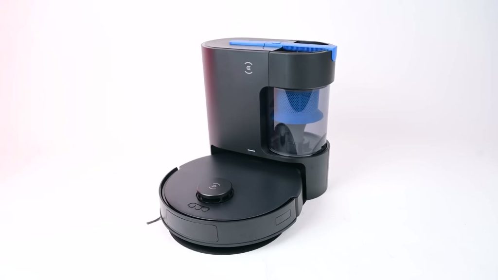 Ecovacs Deebot N20 Plus i sin påslösa självtömmande station